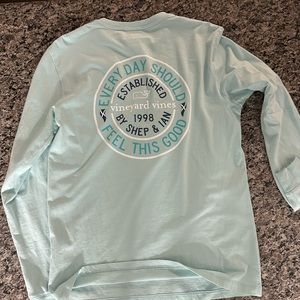 Lovely long sleeve tee vinyard vines